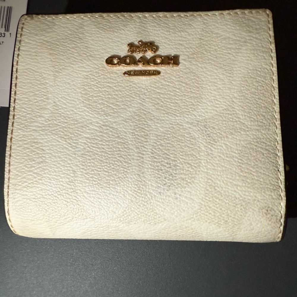 Coach Cream Key Card Holder Pebbled Leather